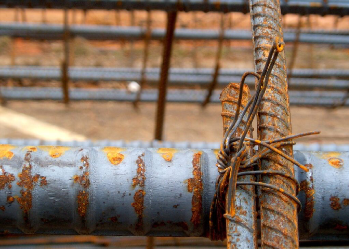 جدول مقایسه روش‌ های تمیزکاری میلگرد زنگ زده